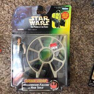Carded Deluxe Han Solo & Millenium Falcon Gunner Station  POTF 1997